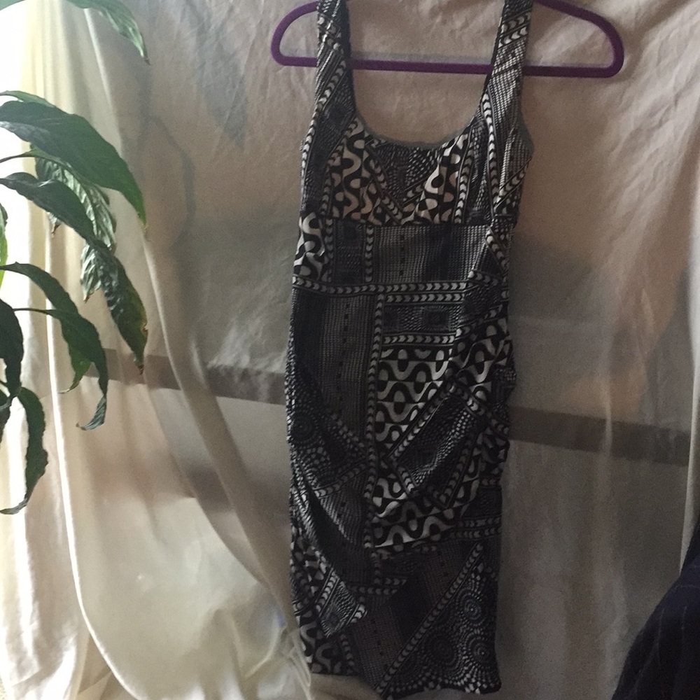 Dress - Picture 2 of 6